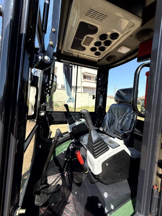 Mini Excavator Müller Е2.5 Pro Cabină