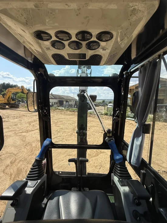 Mini Excavator Müller Е2.5 Pro Cabină