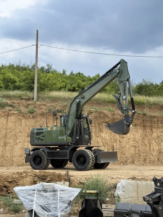 Excavatoare Excavator pe roți Müller E11.0W