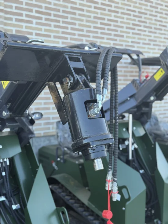 Accesorii Pentru Mini Incarcator Frontal Müller S0.7, S1.0 şi S1.2 Hidromotor Foreza