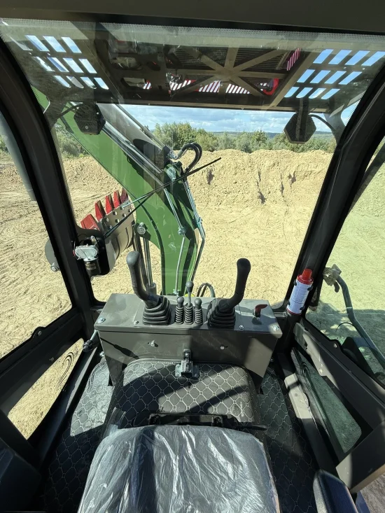 Buldoexcavator Müller B2.8