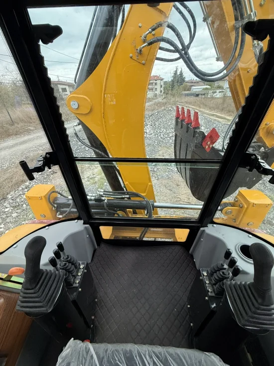 Buldoexcavator Müller 3CX